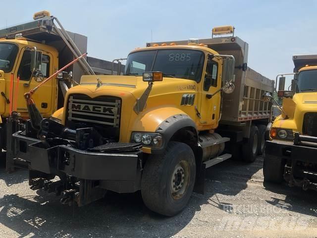 Mack 700 Snøploger- og skjær