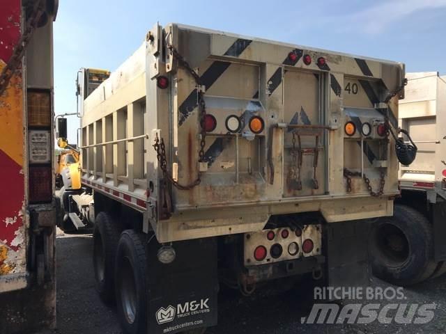 Mack 700 Snøploger- og skjær