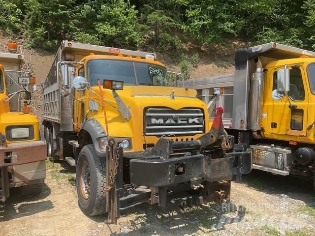 Mack 700 Snøploger- og skjær