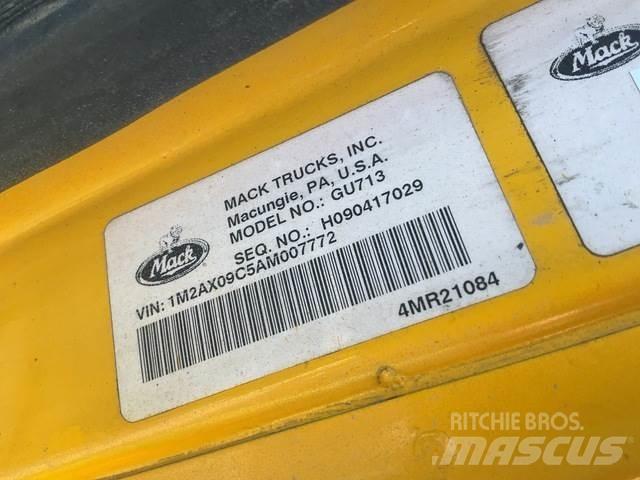 Mack 700 Snøploger- og skjær