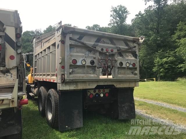 Mack 700 Snøploger- og skjær