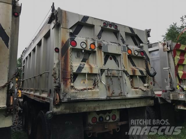 Mack 700 Snøploger- og skjær