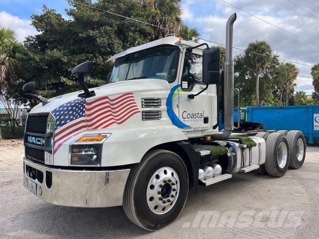 Mack AN64T Trekkvogner