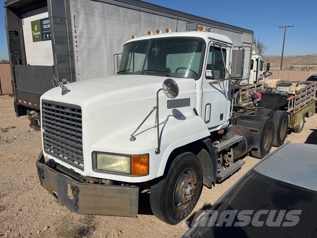Mack CH613 Trekkvogner