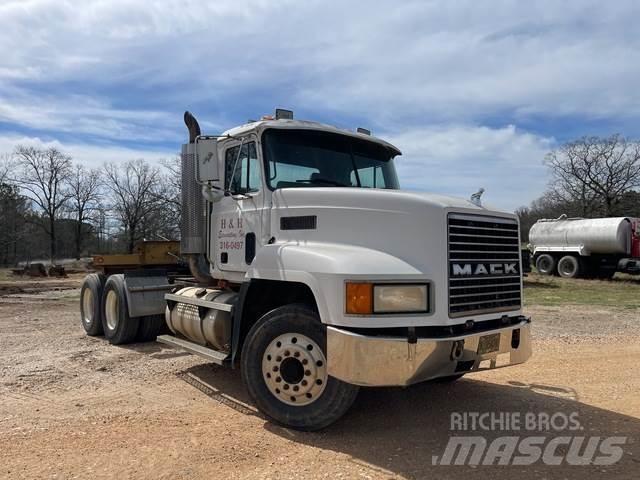 Mack CH613 Trekkvogner