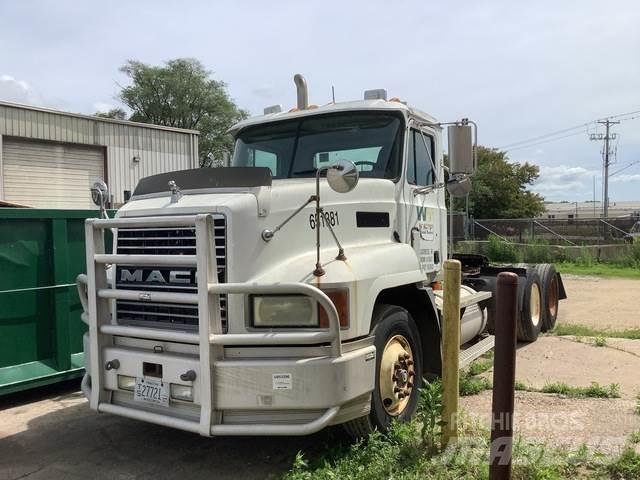 Mack CH613 Trekkvogner