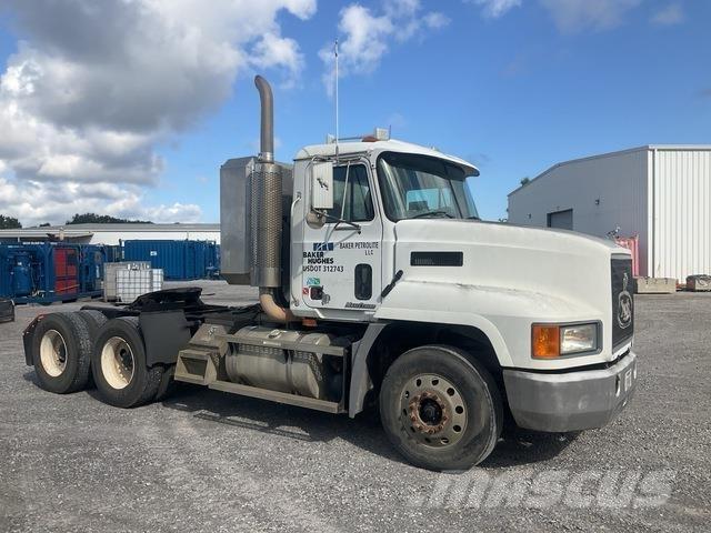 Mack CH613 Trekkvogner