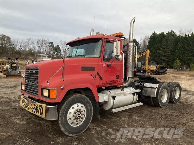 Mack CH613 Trekkvogner