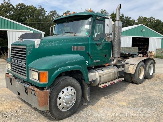 Mack CHN613 Trekkvogner