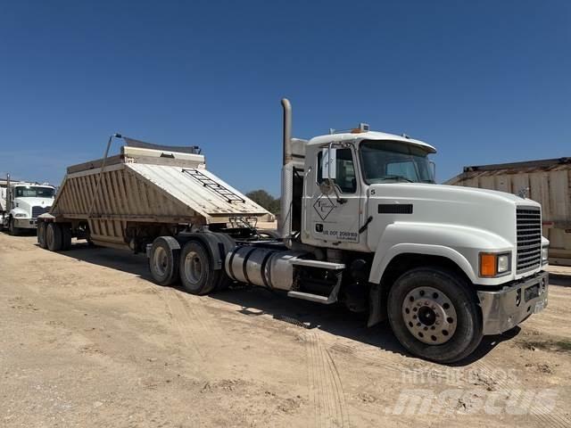 Mack CHU600 Trekkvogner