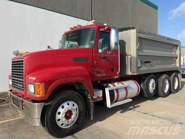 Mack CHU613 Tippbil