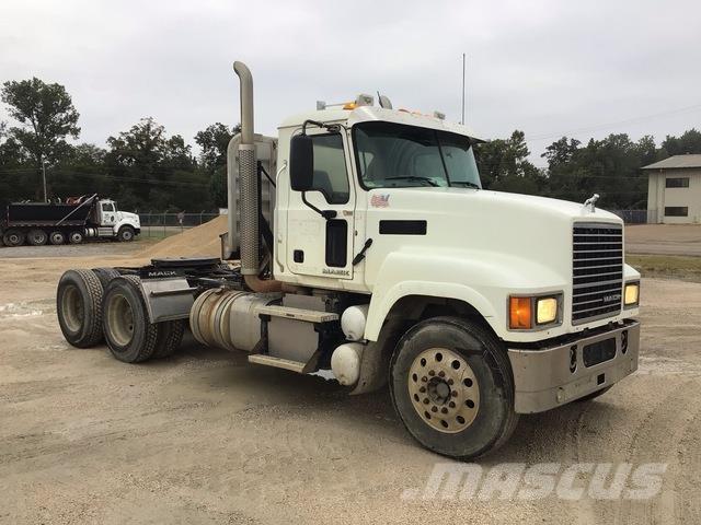 Mack CHU613 Trekkvogner