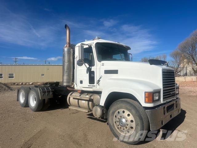 Mack CHU613 Trekkvogner