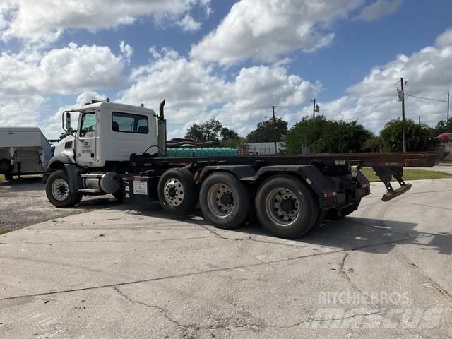 Mack CT713 Liftdumper biler