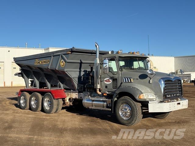 Mack CT713 Sementstein maskiner