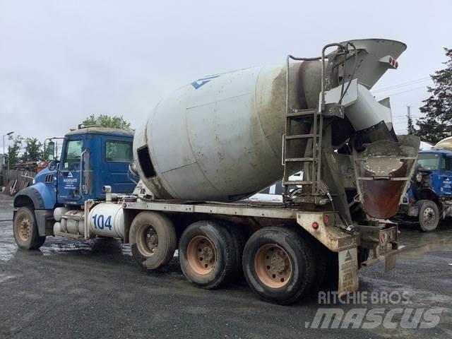 Mack CTP713 Andre lastebiler