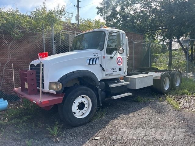 Mack CTP713 Trekkvogner
