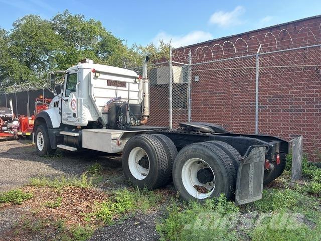 Mack CTP713 Trekkvogner