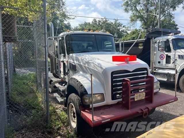 Mack CTP713 Trekkvogner