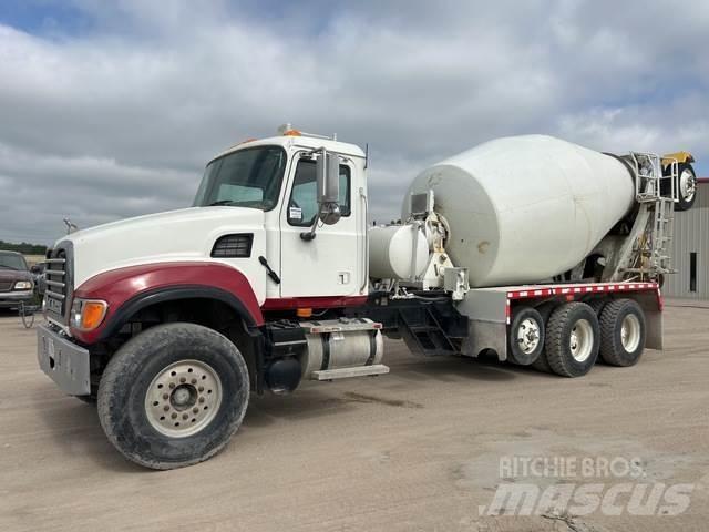 Mack CV513 Andre lastebiler