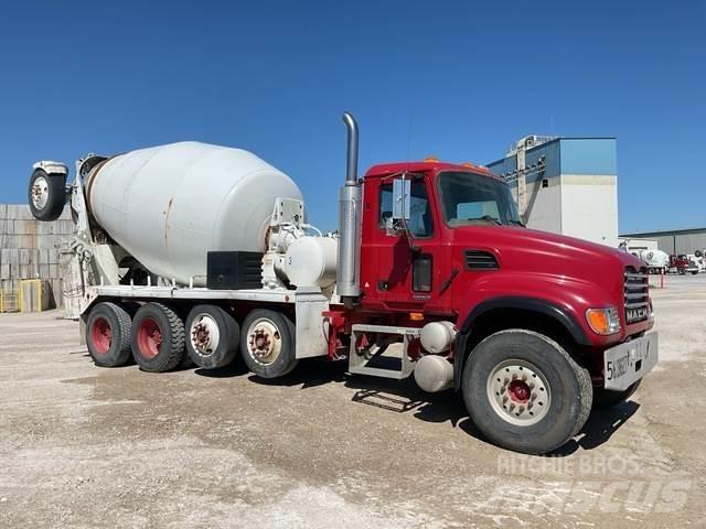 Mack CV513 Andre lastebiler