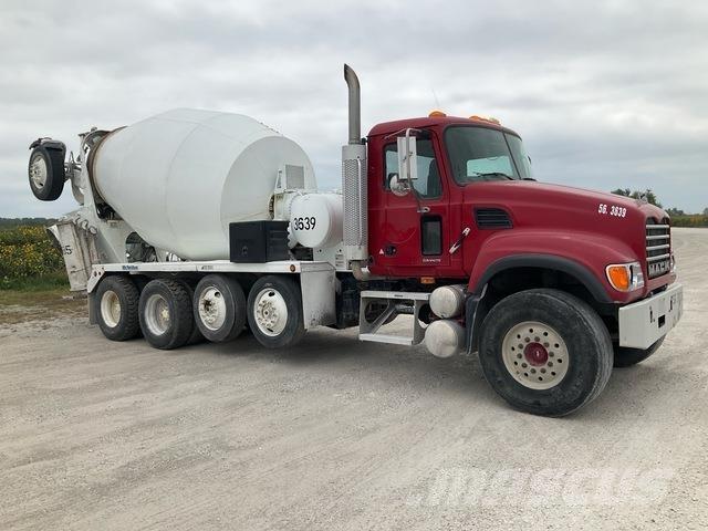 Mack CV513 Andre lastebiler