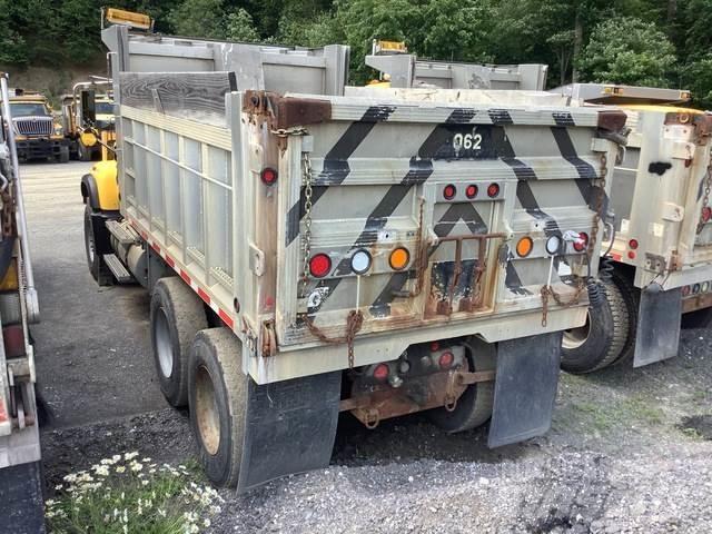 Mack CV700 Snøploger- og skjær