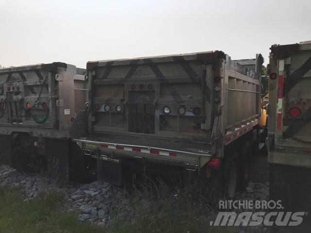 Mack CV700 Snøploger- og skjær