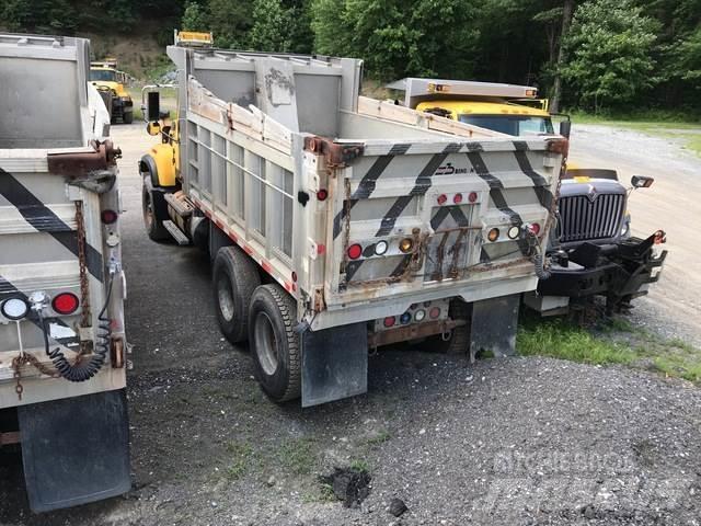 Mack CV700 Snøploger- og skjær