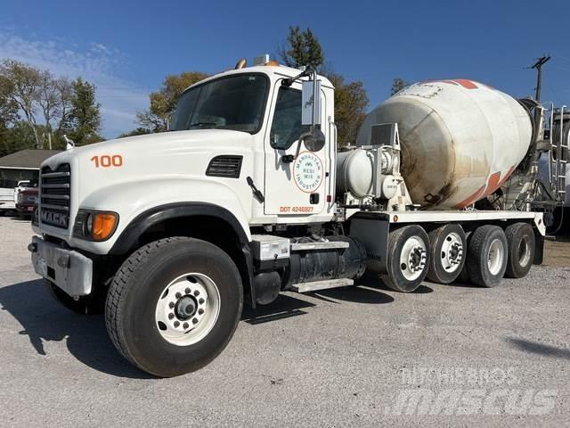 Mack CV713 Andre lastebiler