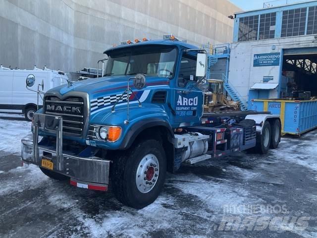 Mack CV713 Liftdumper biler
