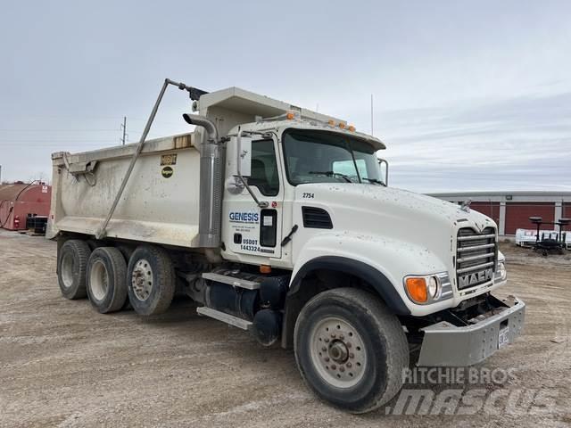 Mack CV713 Tippbil