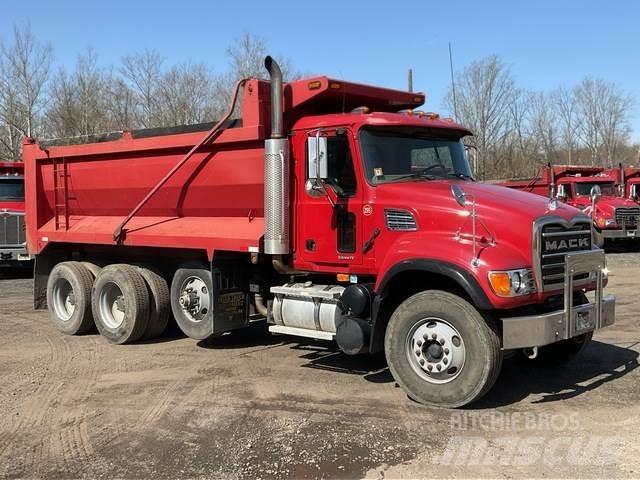 Mack CV713 Tippbil