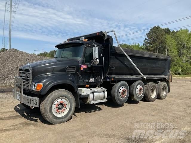 Mack CV713 Tippbil