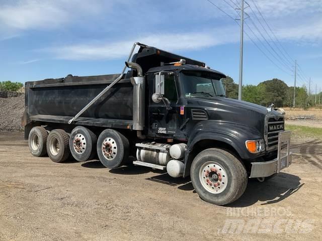 Mack CV713 Tippbil
