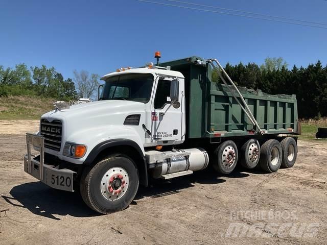 Mack CV713 Tippbil