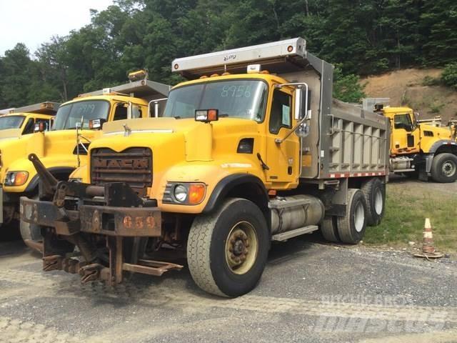 Mack CV713 Tippbil