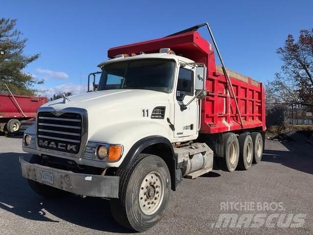 Mack CV713 Tippbil