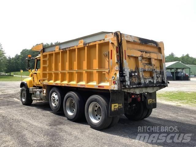Mack CV713 Tippbil