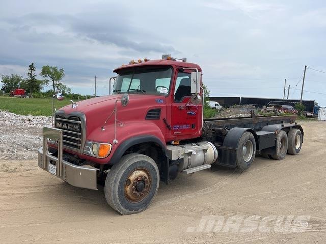 Mack CV713 Liftdumper biler