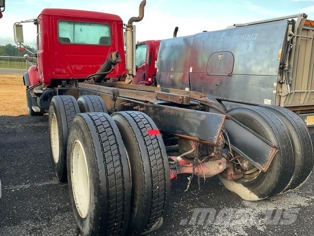 Mack CV713 Førerhus og Interiør