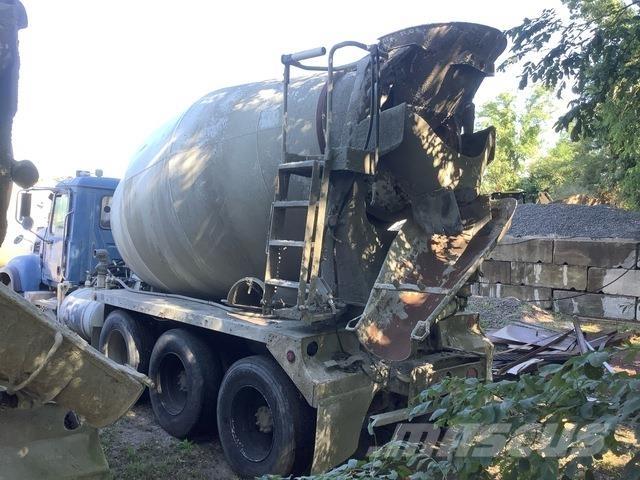 Mack CV713 Tippbil