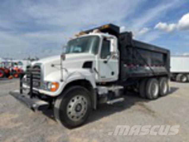 Mack CV713 Tippbil