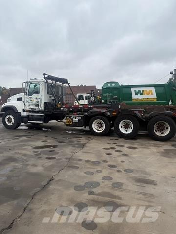Mack CV713 Liftdumper biler