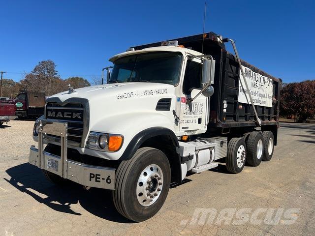 Mack CV713 Tippbil