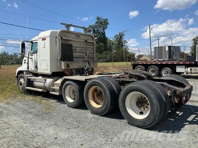 Mack CXN613 Trekkvogner