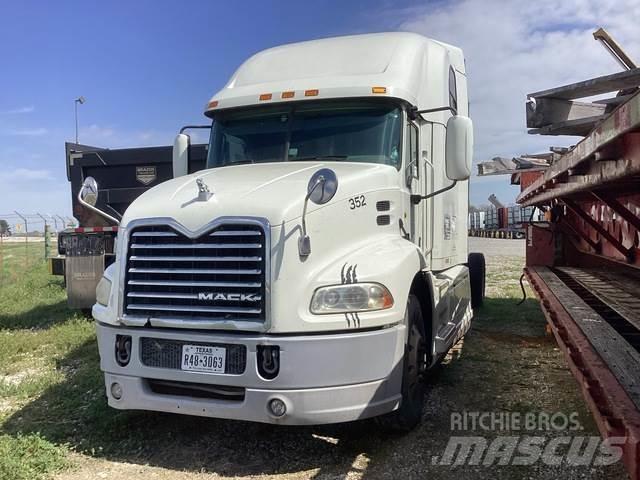 Mack CXU613 Trekkvogner