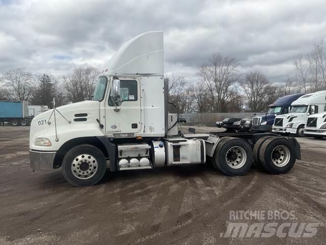 Mack CXU613 Trekkvogner