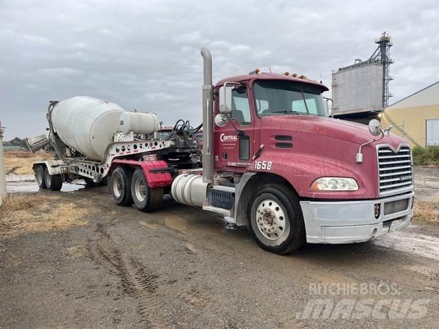 Mack CXU613 Trekkvogner
