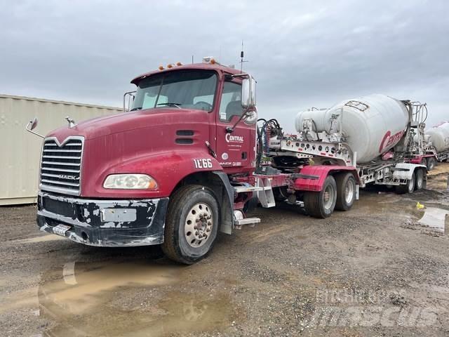 Mack CXU613 Trekkvogner